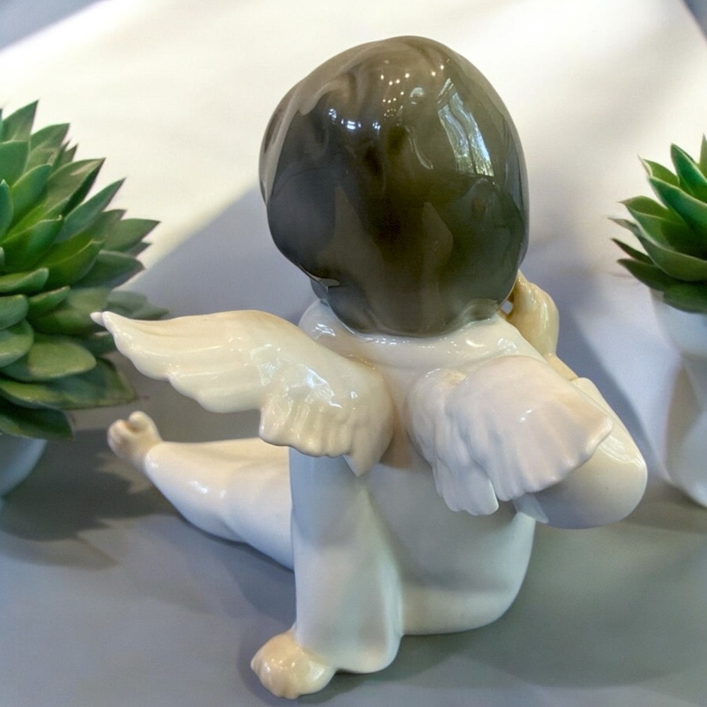 Retired Lladró Cherub Wondering Angel #4962 - Picture 10 of 16